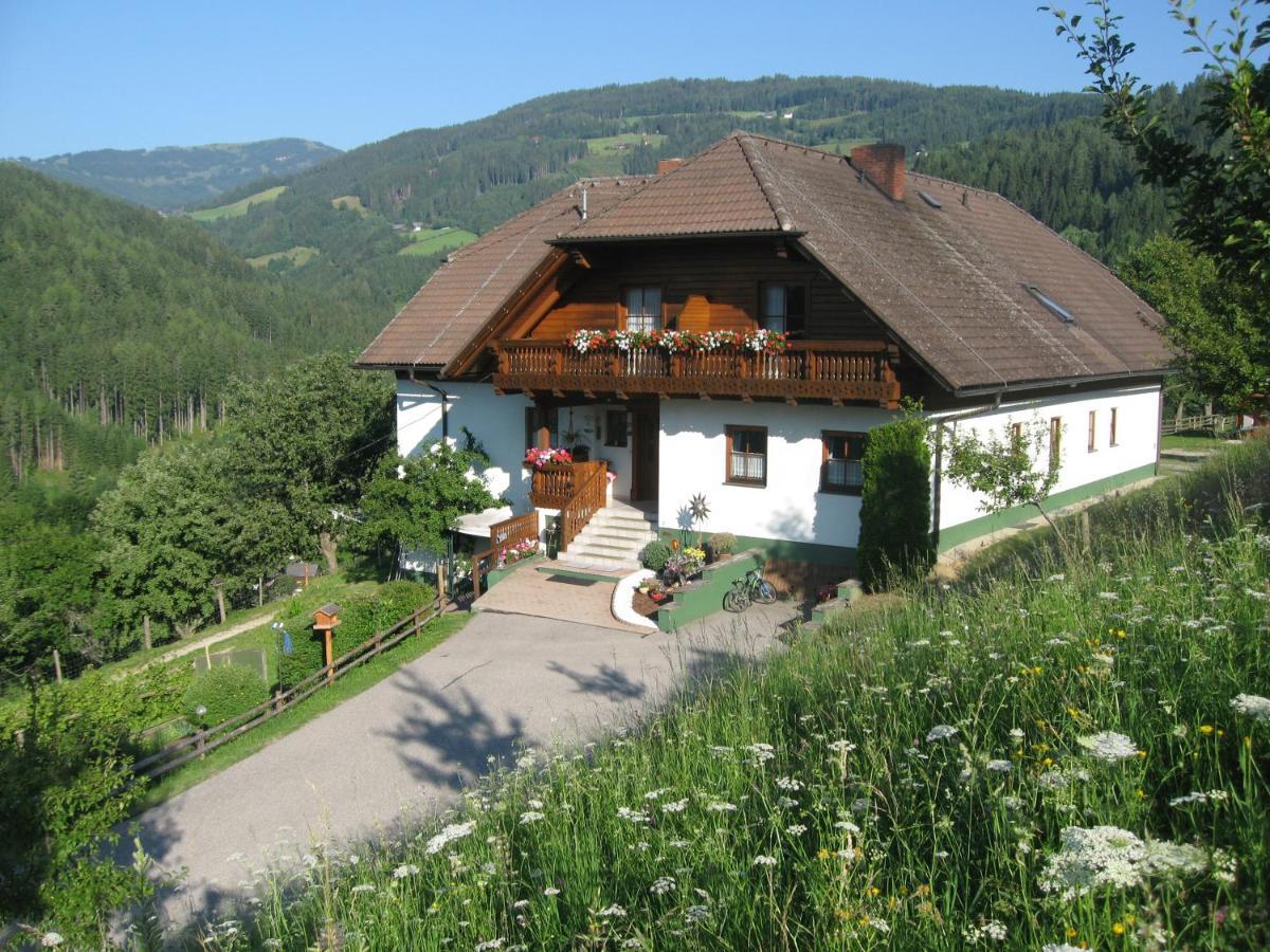 Gerstbreinhof Bed & Breakfast Bad Sankt Leonhard im Lavanttal Exterior photo